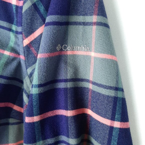 Columbia Flannel Plaid Shacket Shirt - Picture 4 of 10